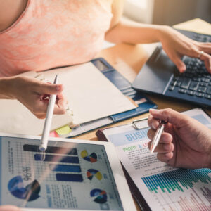 Comportamiento del Consumidor y Segmentación de Clientes en Seguros